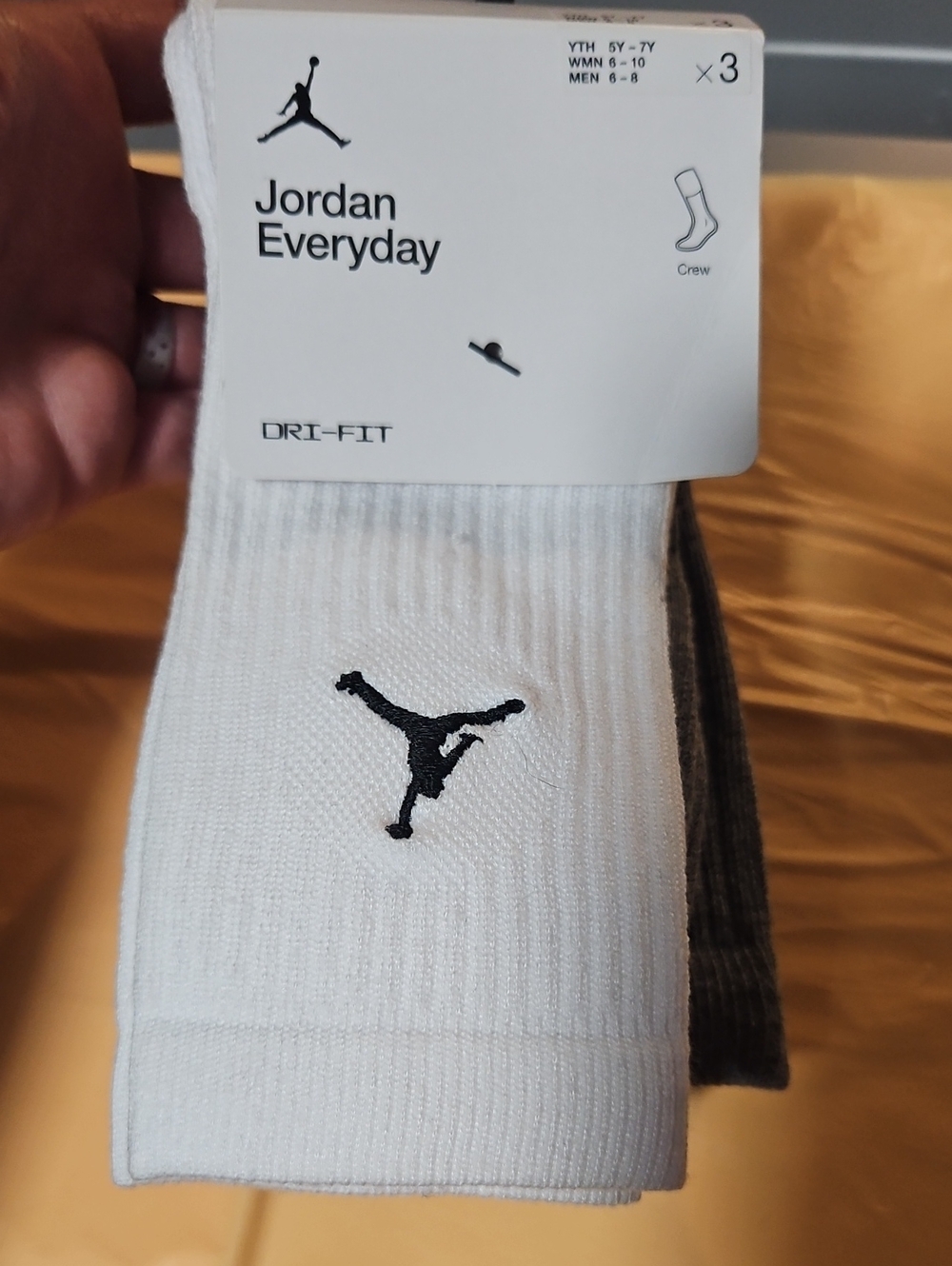 Jordan Everyday Crew Socks: 3 Pack: YOUTH 5Y-7Y MEN 6-8 WOMEN 6-10: NEW